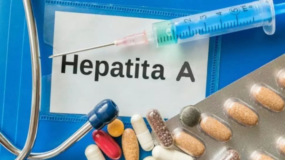 Situație îngrijorătoare în Sfântu Gheorghe în plină epidemie COVID-19: 10 copii confirmați cu hepatită A, internați la Spitalul Județean