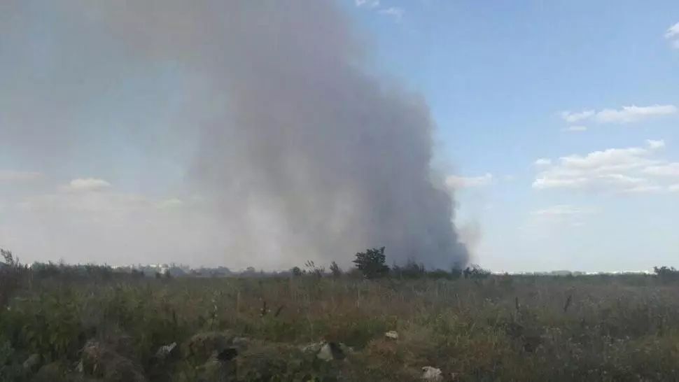 Incendiu de vegetatie în București, s-a emis avertizare Ro-Alert (sursă: Andrei Harro)
