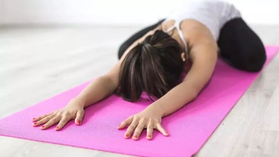 Mişcare pentru sănătate: exerciţii care pot fi făcute acasă