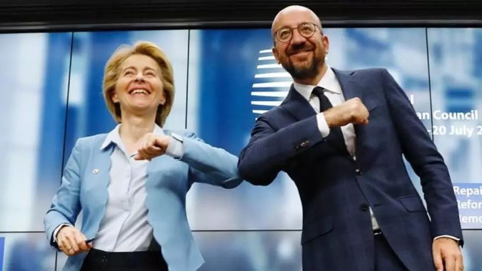 Ursula von der Leyen și Charles Michel. Foto: Facebook