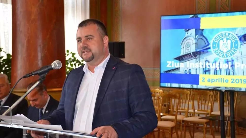 Un deputat a obținut anularea izolării în instanță, deși fiul său a fost confirmat pozitiv