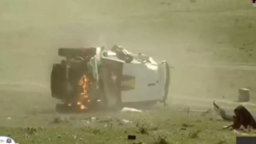 VIDEO Accident spectaculos la Raliul Iașului - Mașina a luat foc. Care e starea echipajului