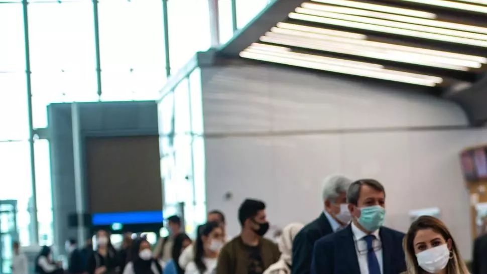 Companiile aeriene cer TESTAREA pentru COVID-19, pe aeroporturi, a tuturor pasagerilor înaintea curselor internaţionale