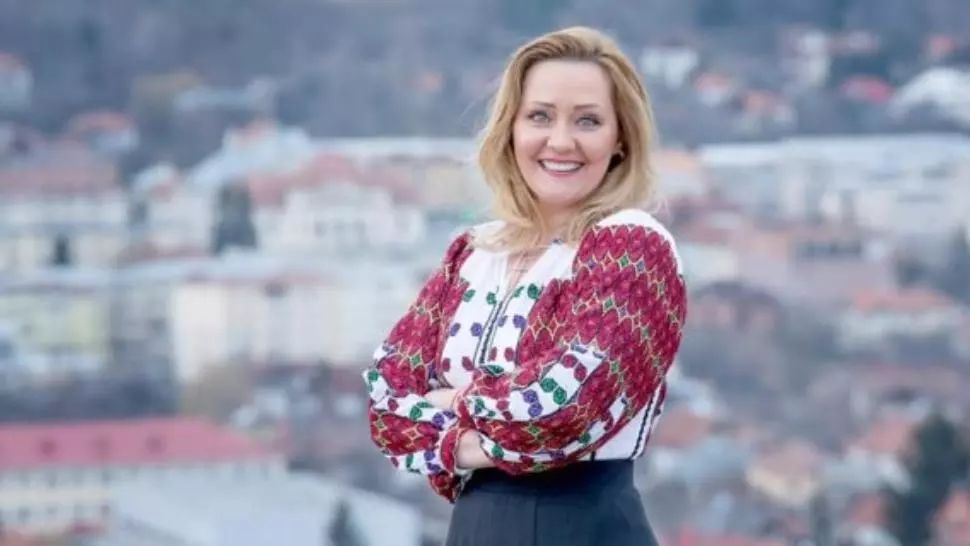 Elena Lasconi