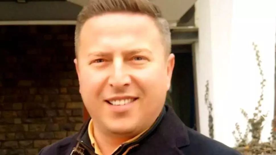 Apar noi detalii despre primarul care și-a filmat fiica dezbrăcată și a umilit-o - Cum a 'evadat' o jurnalistă din locuința bărbatului