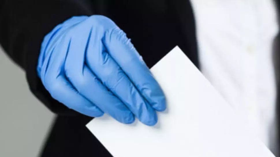 ALEGERI LOCALE 2020 | VIDEO Masca sanitară, OBLIGATORIE în incita secțiilor. Alegătorii cu probleme, ACCES PRIORITAR