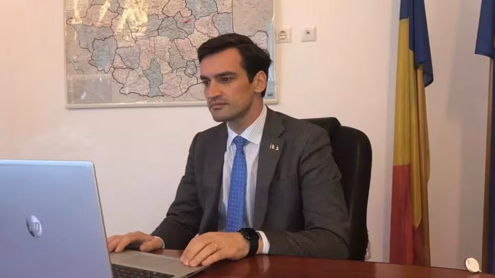 Angajații din învățământ, incluși în categoriile prioritare pentru vaccinarea anti-Covid