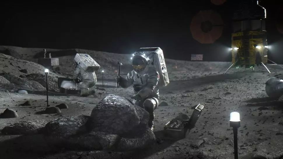 luna cercetatori