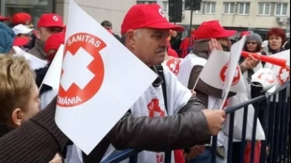 Proteste în toată țara - Mai multe clădiri ale instituțiilor vor fi pichetate astăzi