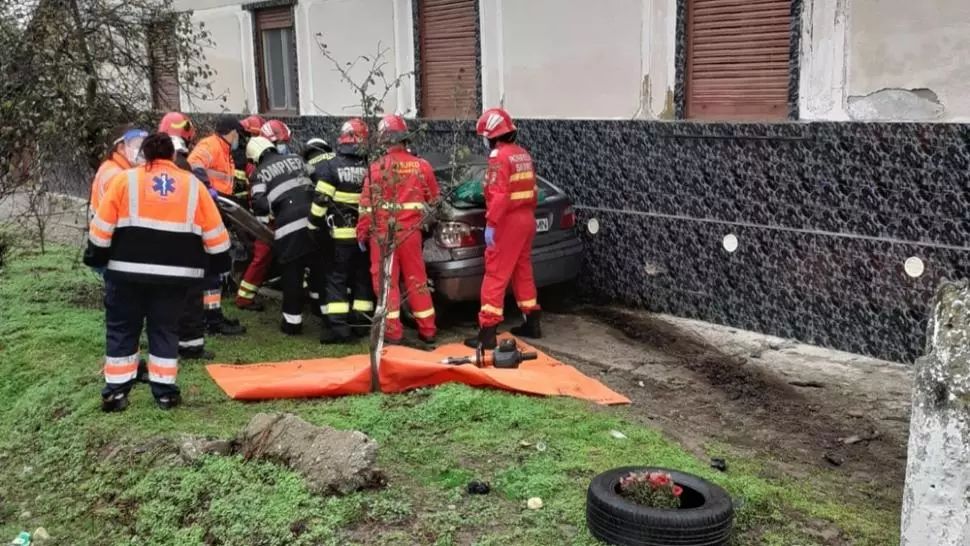 Accident grav în județul Timiș: Gravidă transportată de urgență la spital cu un elicopter SMURD