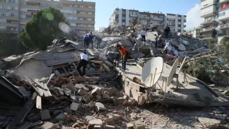 Peste 80 de oameni au murit în urma cutremurului din Turcia