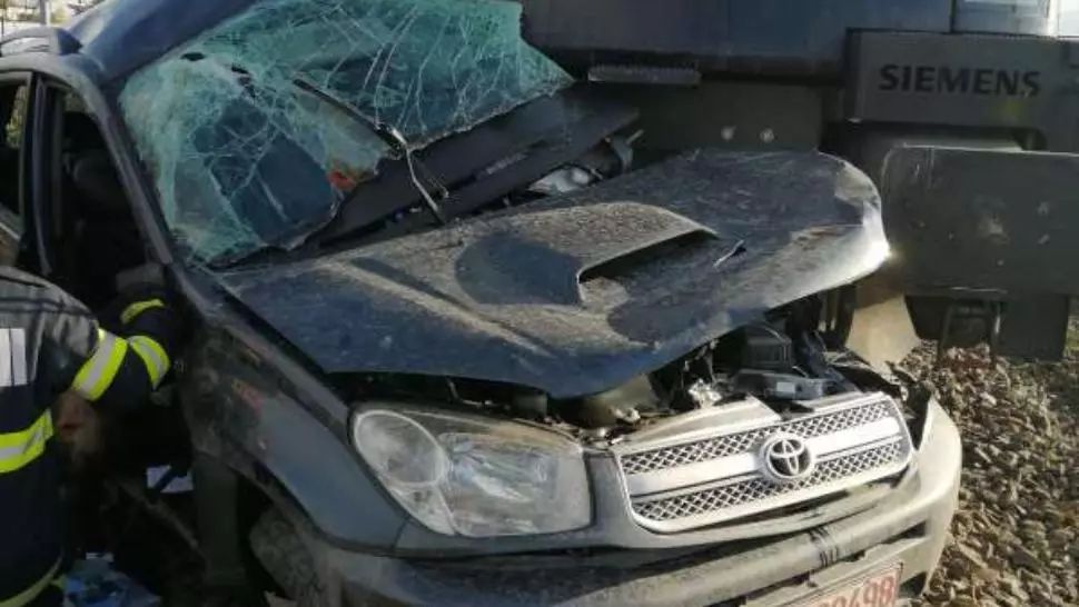 Accident feroviar grav - Un bărbat a murit și doi copii răniți grav