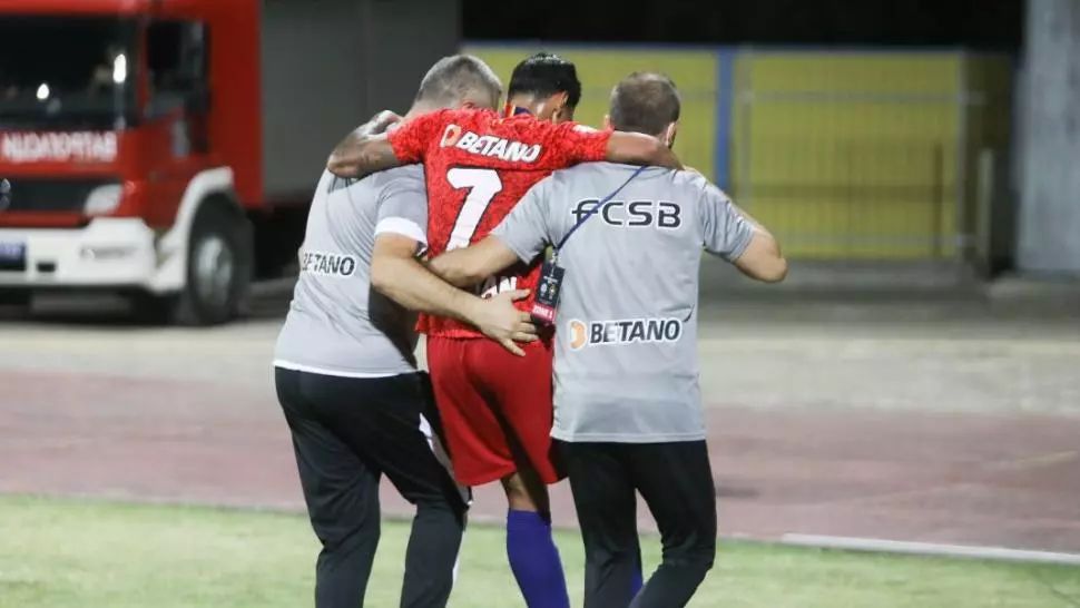 Vești proaste pentru FCSB! Se prelungește perioada de absență a lui Florinel Coman