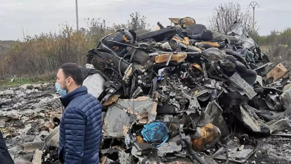 Zeci de tone de deșeuri sunt arse zilnic în comuna de lângă București. Foto/Arhivă