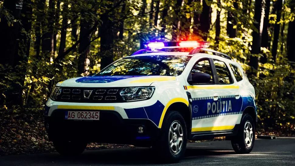 Hunedoara: Două persoane rănite, dintre care una grav, într-un accident pe DN 66 Simeria-Petroşani