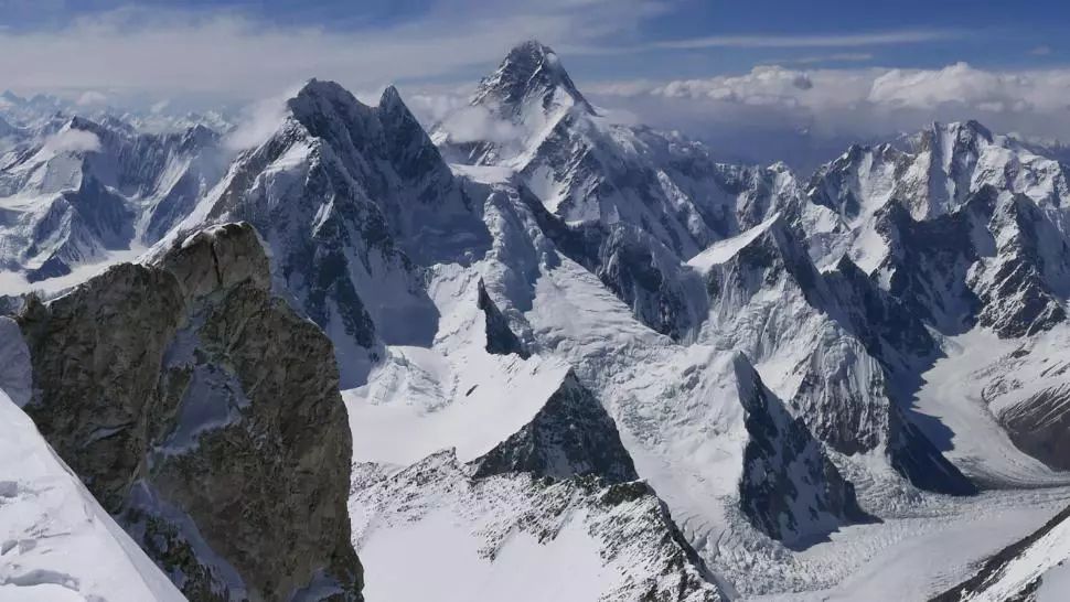 Alpinism fără precedent. Român pe muntele sălbatic / arhiva foto: Alex Găvan