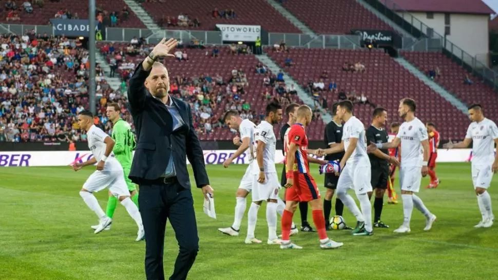 EXCLUSIV | Soarta lui Petrescu, pecetluită de acum o lună! Iordănescu semnează vineri cu CFR