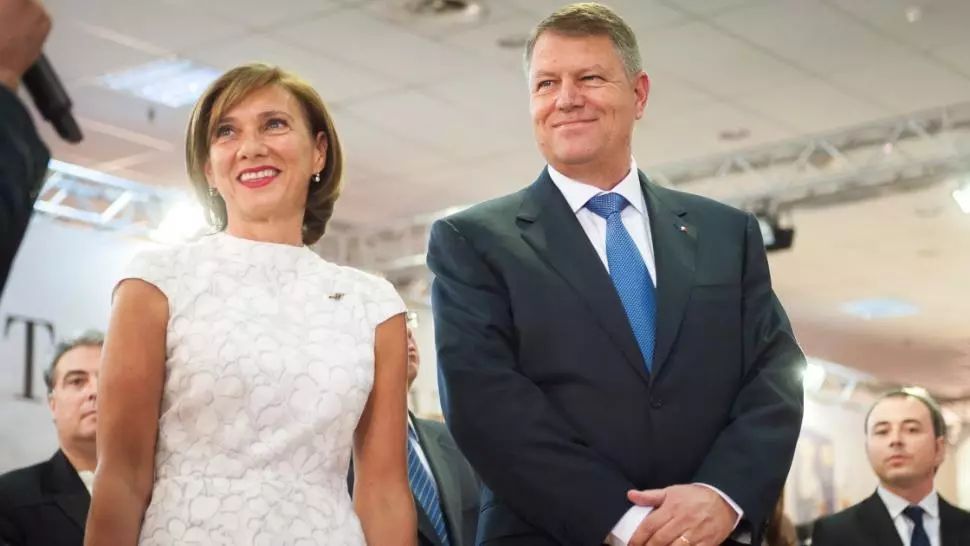 Familia Iohannis scapă de dosarul caselor din Sibiu
