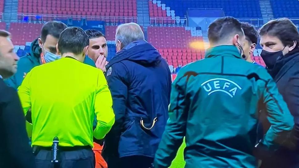 Arbitrul Colţescu, scandal rasist uriaș la Paris. PSG şi Istanbul BB au părăsit terenul