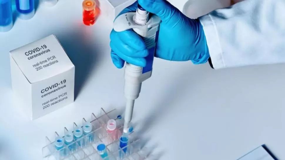 Continuă să crească rata de infectare în Ilfov. Capitala trece din nou peste pragul de 6