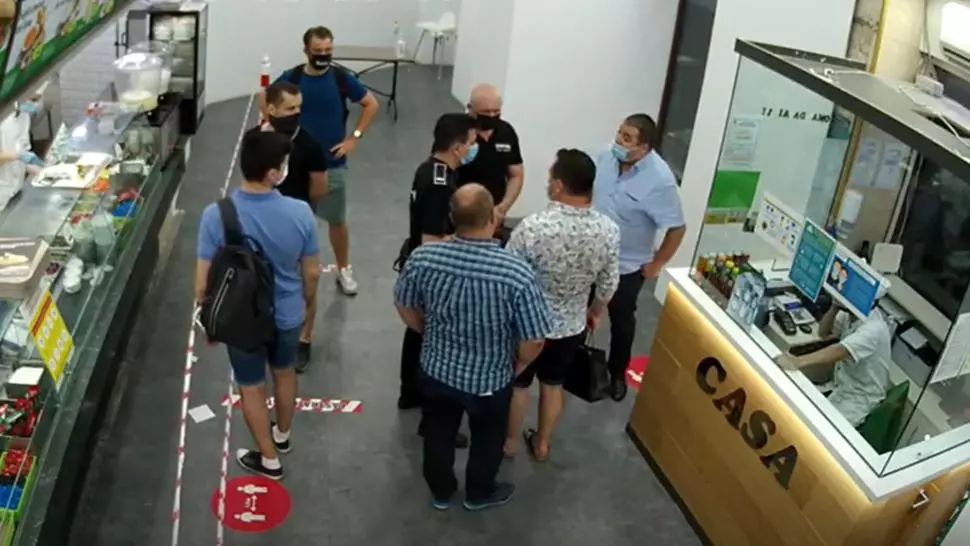 Instanța a decis. „Deputații de la șaormerie”, Adrian Solomon şi Irinel Stativă, rămân cu amenzile