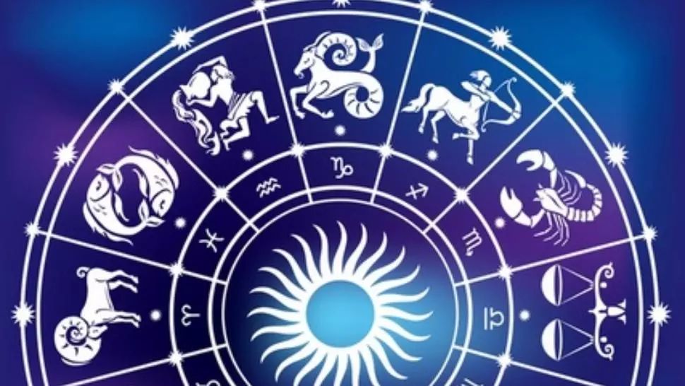 Horoscop 24 decembrie. O zodie este măcinată de probleme din trecut