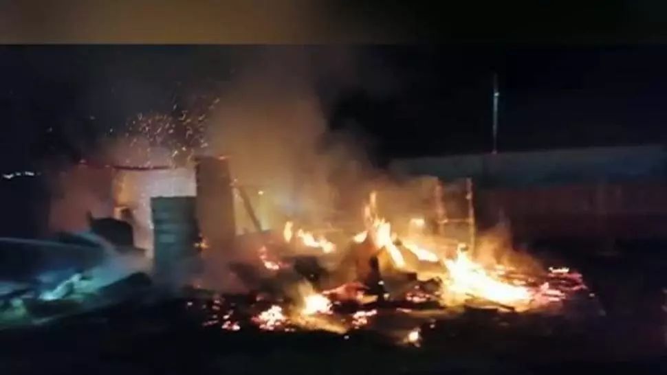 Incendiu devastator, în Iași: o bucătărie a ars ca o torță