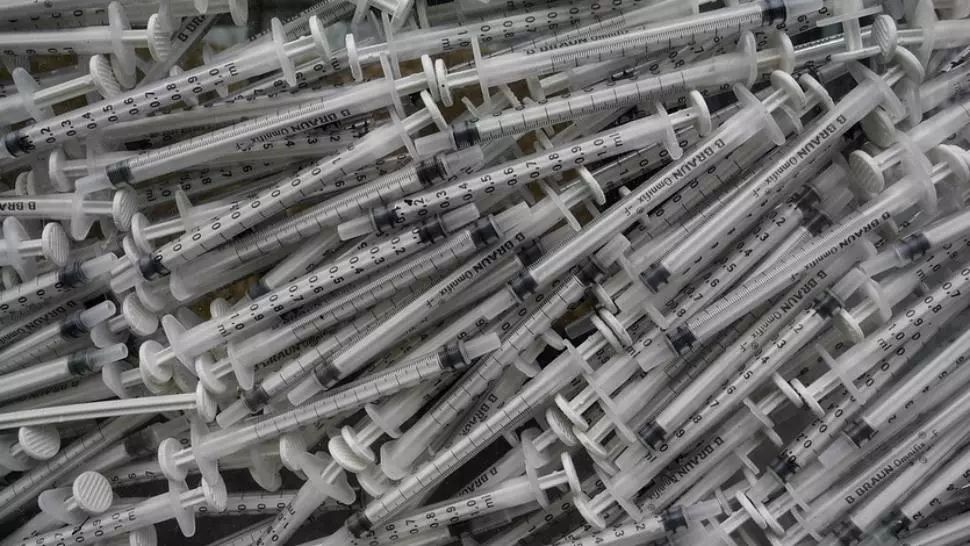 Culisele statului paralel, ora 18:00. Cum au fost distruse și băgate în faliment societăți de stat în favoarea firmelor străine