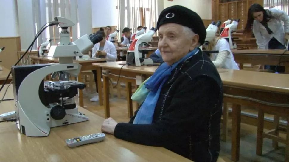 Sylvia Hoișie. Foto: www.top10suceveni.ro