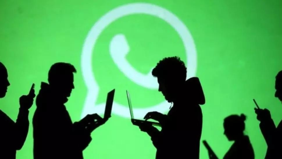 Înșelătorie pe WhatsApp de Anul Nou. Mare atenție dacă primești acest MESAJ