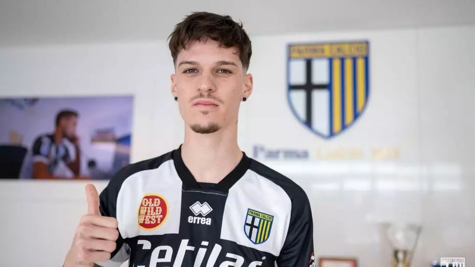 Dennis Man, convocat pentru meciul cu Napoli!