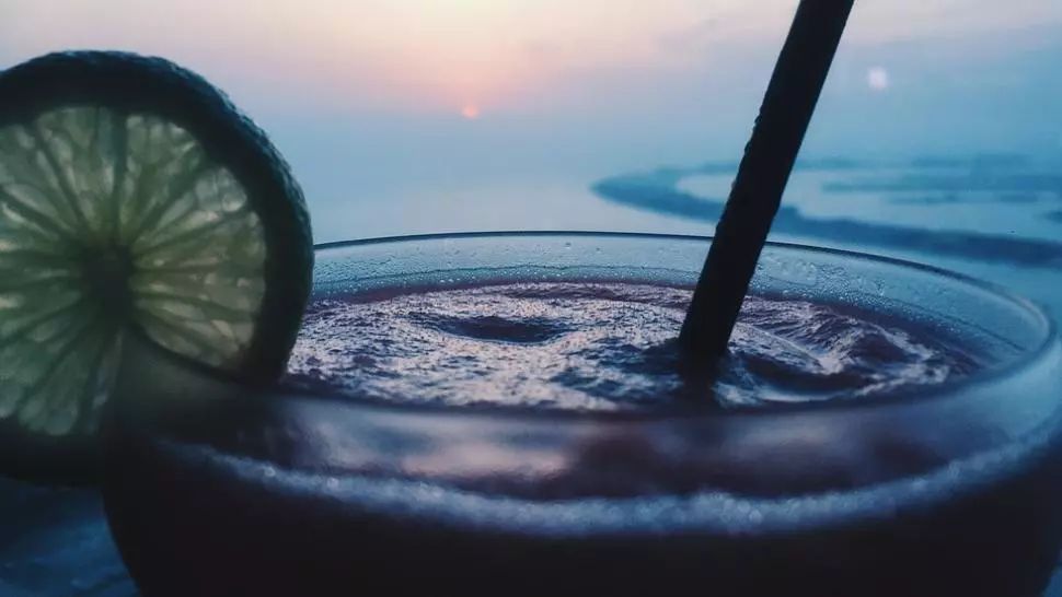 Ce trebuie să mănânci exact în ziua în care mergi la vaccinare. Ai voie să bei un pahar de alcool?