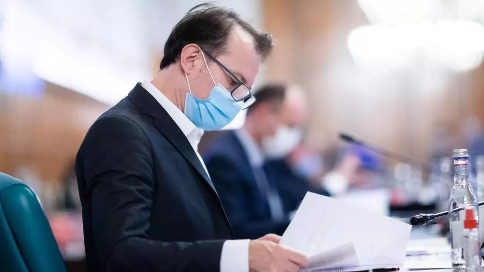 Premierul Cîțu vrea creșterea la 100.000 a numărului zilnic de doze de vaccin anti-Covid