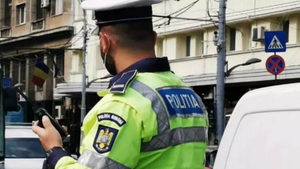 Vaccinare anti COVID-19. Câți polițiști și jandarmi se vaccinează în prima zi a campaniei