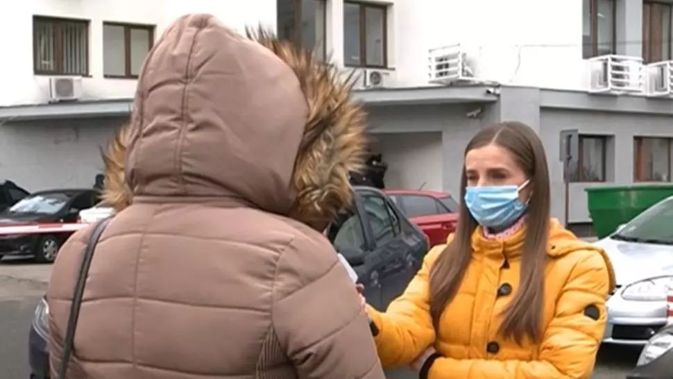 VIDEO Polițistă din Bucureșți, terorizată de fostul soț. În ciuda agresiunilor repetate, bărbatul nu a pățit nimic