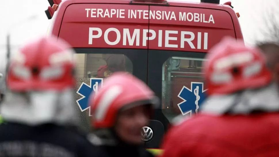 Magazin din Constanța, cuprins de flăcări: pericol de explozie