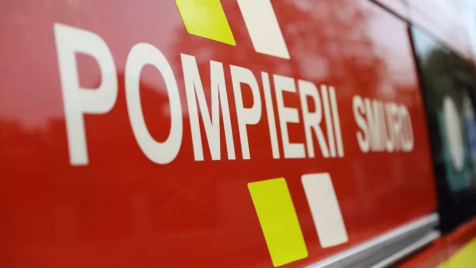 INCENDIU în zona roșie COVID la un spital din Timiș. Pacienții, EVACUAȚI