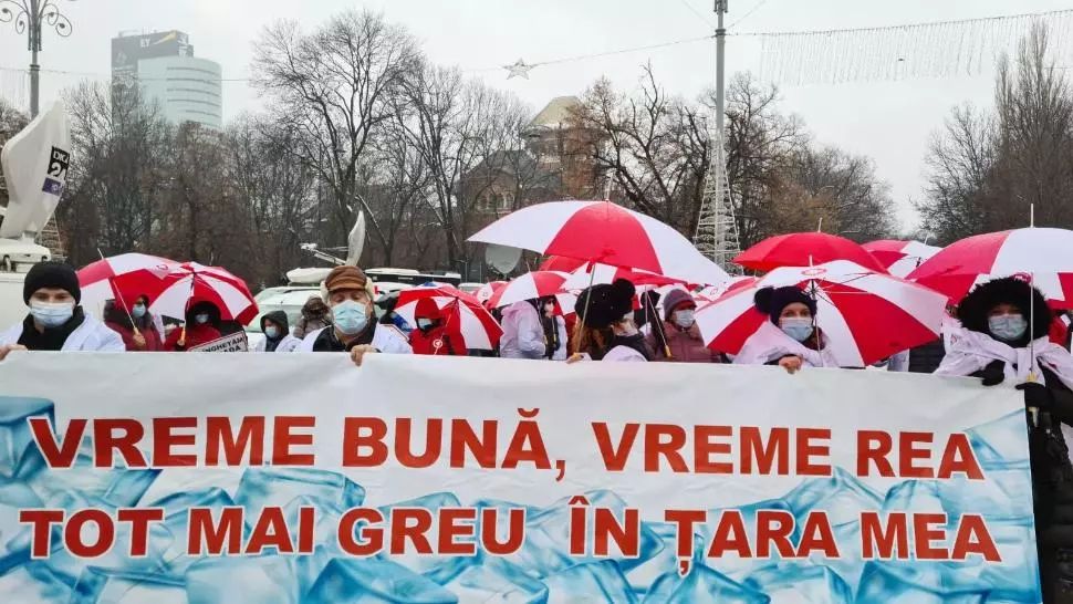 VIDEO Proteste al cadrelor medicale în aproape toată țara. Angajații din Sănătate sunt nemulțumiți de înghețarea salariilor