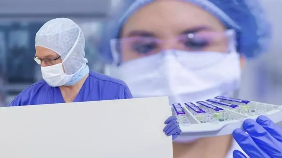 Școala românească și vaccinarea împotriva COVID-19. Câți profesori din județul Olt au ales imunizarea