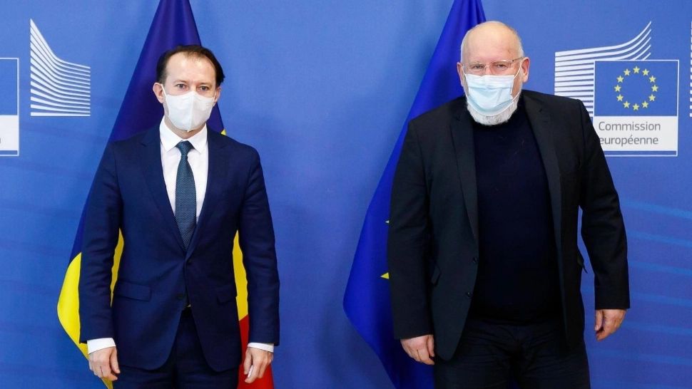 Premierul Florin Cîțu și vicepreședintele Comisiei Europene, Frans Timmermans (foto: FB/Florin Cîțu)