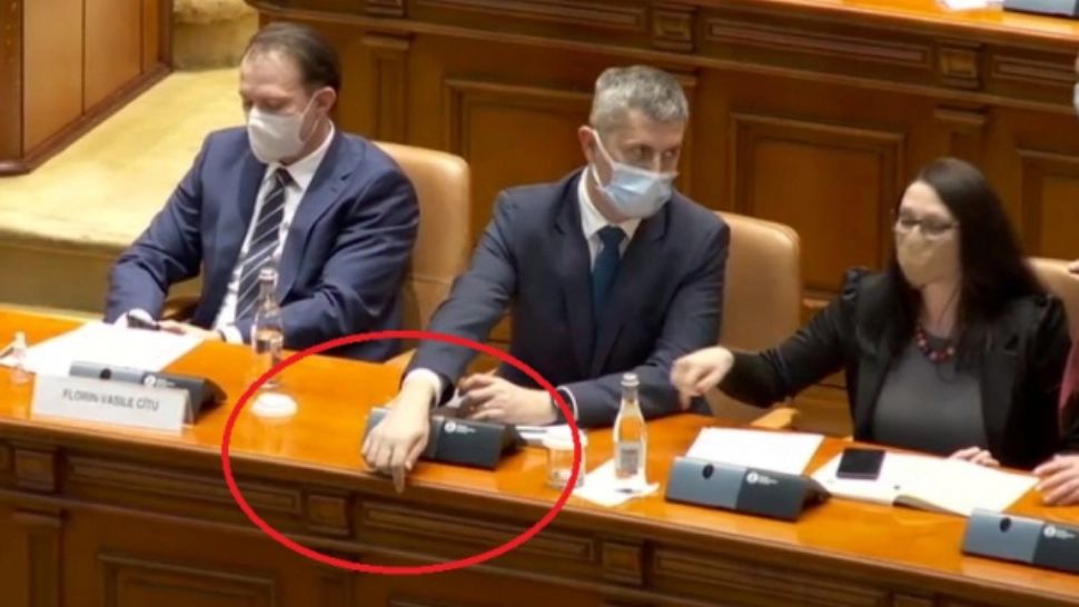 Dan Barna cere ajutorul pentru a recupera ochelarii