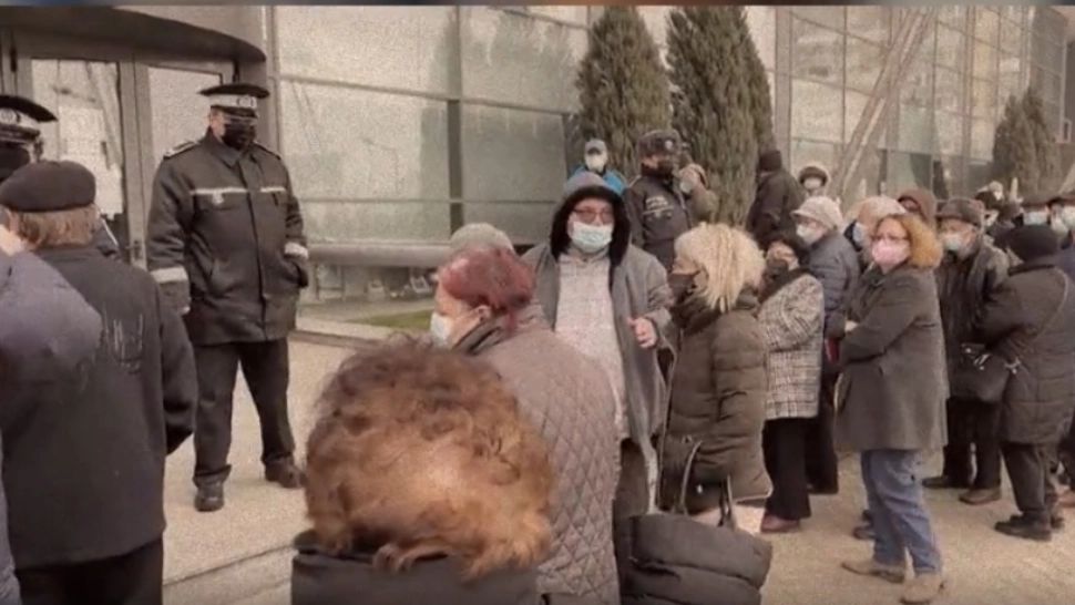 Incident la un centru de vaccinare din Craiova. Foto: captură Realitatea Plus