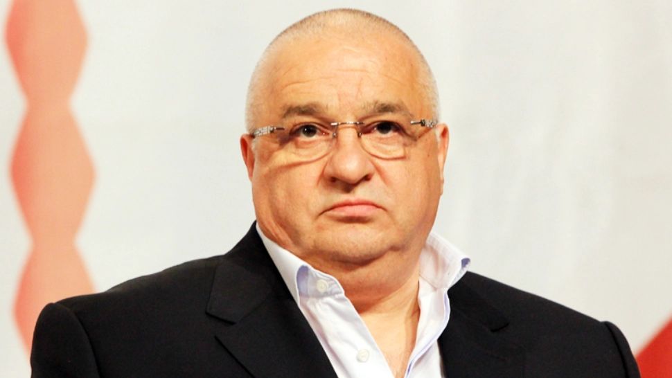 Felix Stroe susține că toate actele respectă legea. Foto/Arhivă
