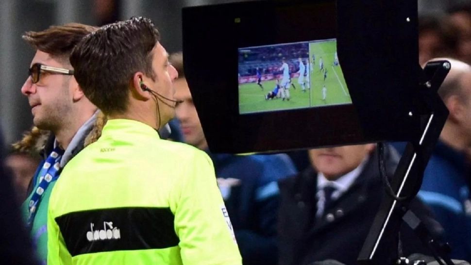 FOTO | LPF vine cu probe în scandalul iscat cu Burleanu! ,,FRF putea accesa bani de la FIFA pentru VAR''