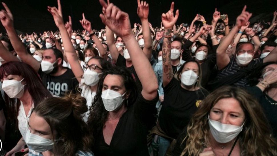 CONCERT în pandemie la Barcelona - 5.000 de oameni au participat la un experiment COVID-19. Primele concluzii