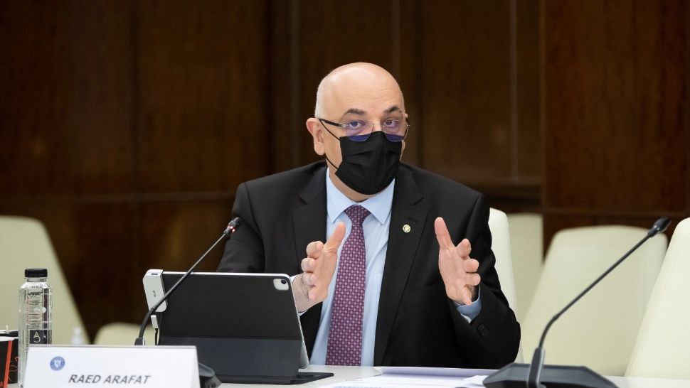 Raed Arafat spune că restricțiile nu se ridica la nunți sau botezuri din 15 mai
