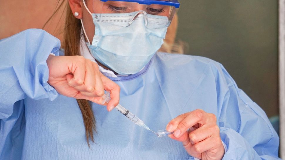 vaccinare cu ser Pfizer Foto: Profi Media