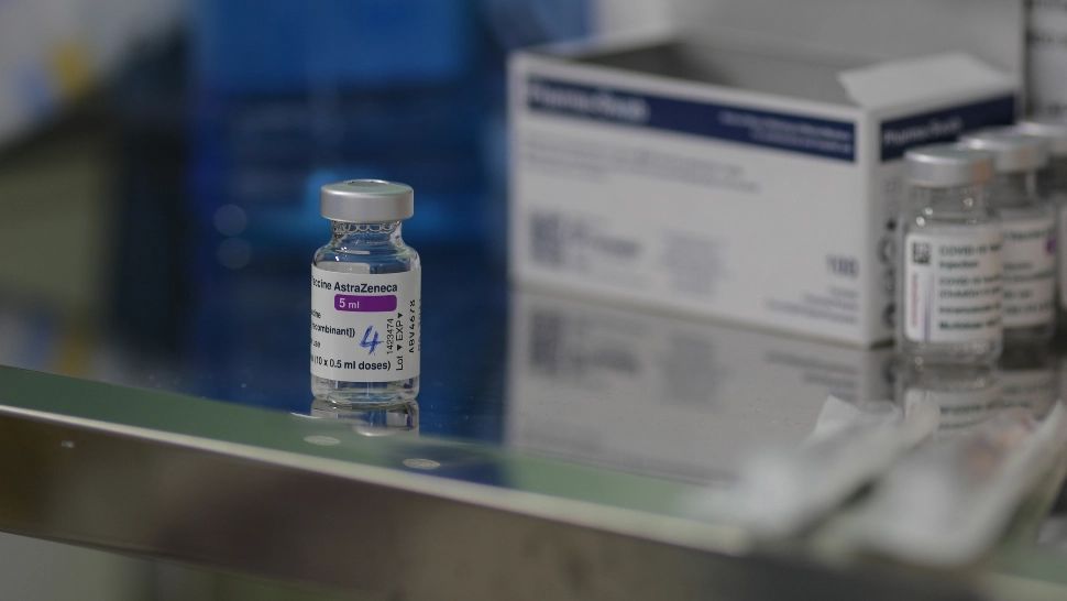 Vaccin AstraZeneca / Foto: Inquam Photos / Octav Ganea
