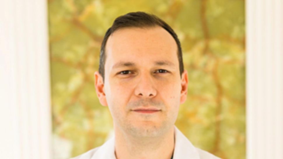 Radu Țincu - medic primar la secția ATI de la Spitalul Floreasca