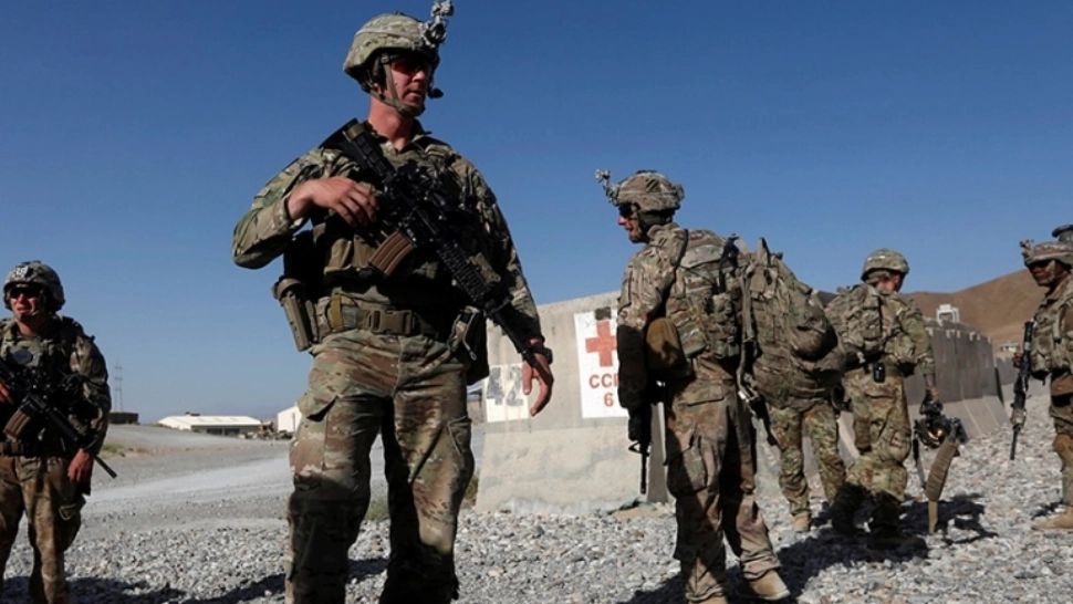 Retragerea trupelor NATO din Afganistan, decisă oficial de SUA